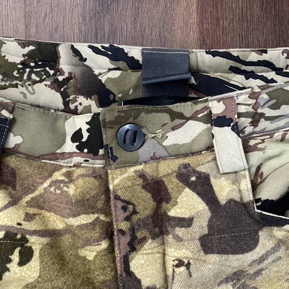 Camo Under Armour Revenant WS hunting pants - Picture 4 of 10
